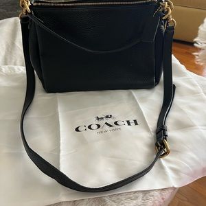 Coach Shay shoulder/Crossbody bag in black. Very gently used. Dust bag included
